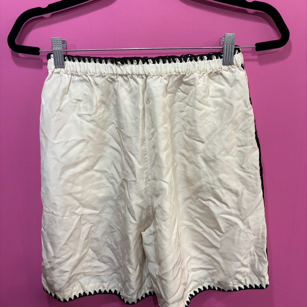 Toteme Oversized Embroidered Silk Shorts - Picture 4 of 5